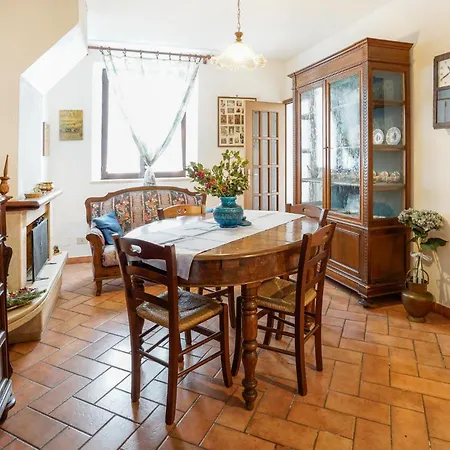 Pet Friendly In With Kitchen Appartement