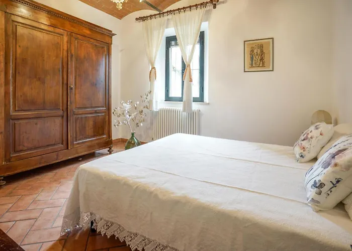 Pet Friendly In With Kitchen * Rosia