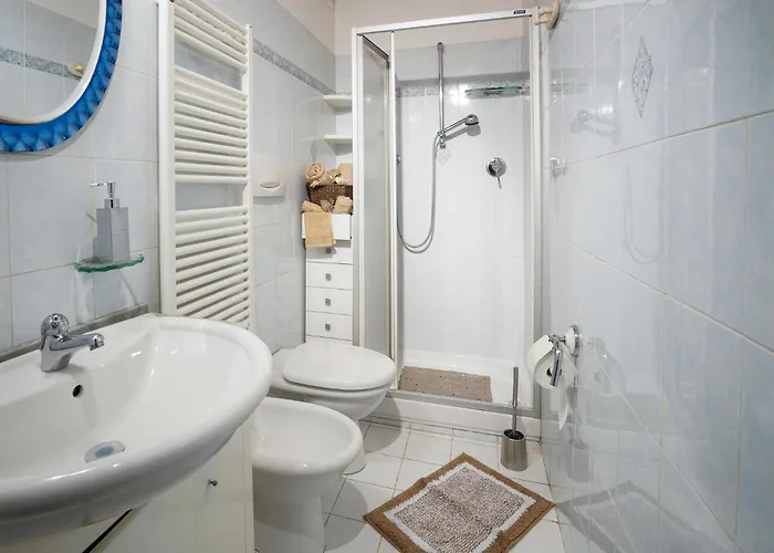 Apartament Pet Friendly In With Kitchen *